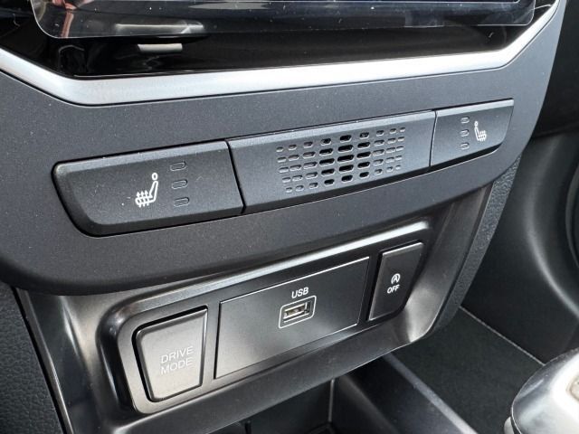 Fahrzeugabbildung KGM Tivoli Nomad Automatic*Klima*Navi*MJ25
