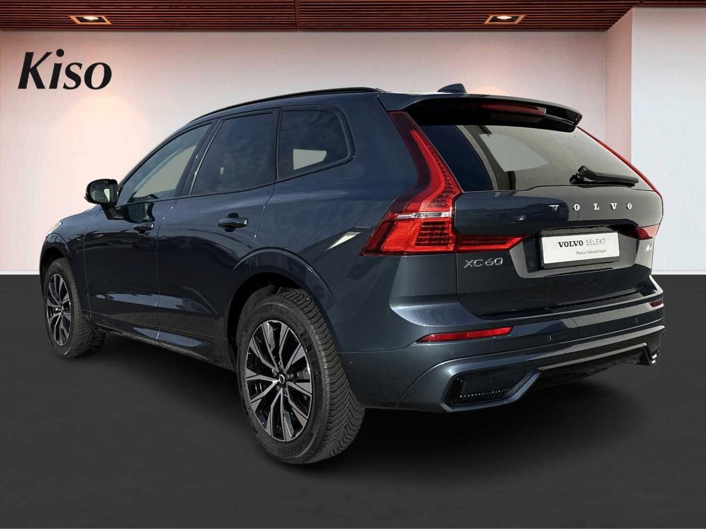 Volvo XC60 B4 Diesel Mild-Hybrid PLUS DARK foto 3