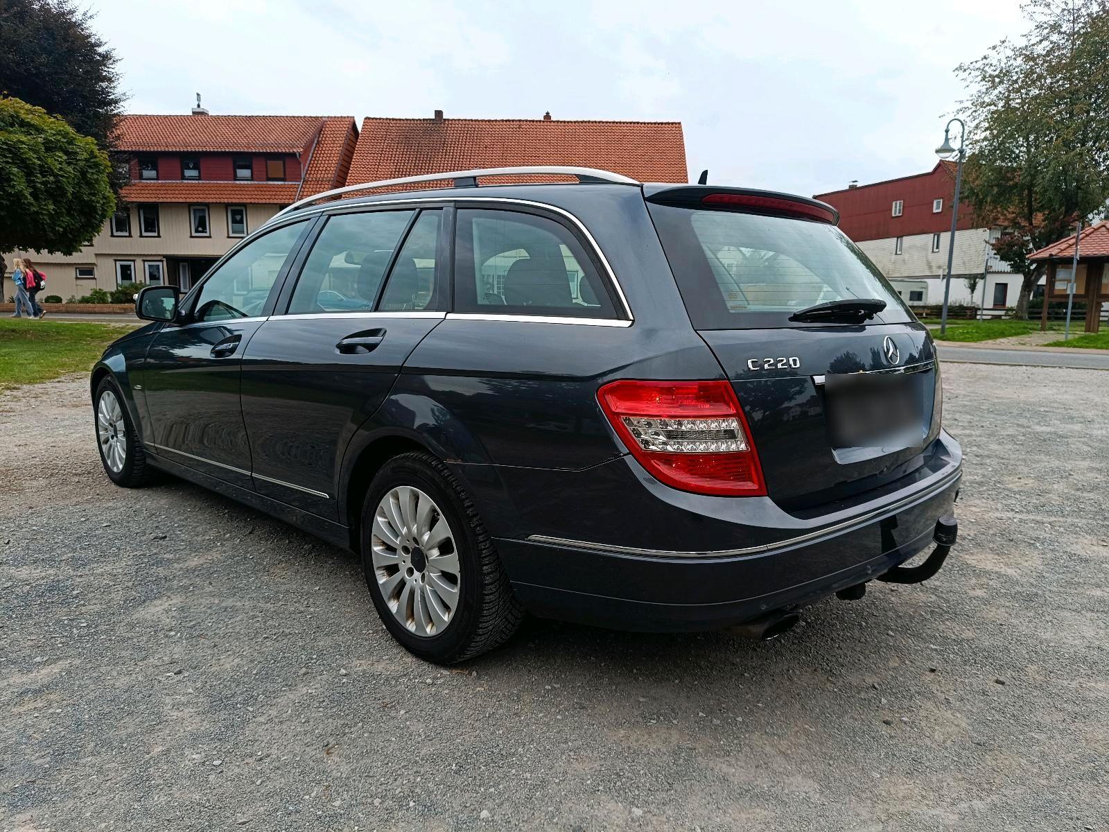 Mercedes-Benz C220 2005 — photo 7