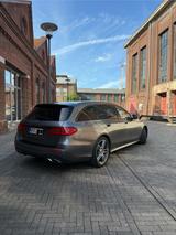 Mercedes-Benz E 220 d AMG BURM WIDESCREEN MULTIBEAM AHK  - gebrauchte Mercedes-Benz E 220 aus dem Jahr 2018