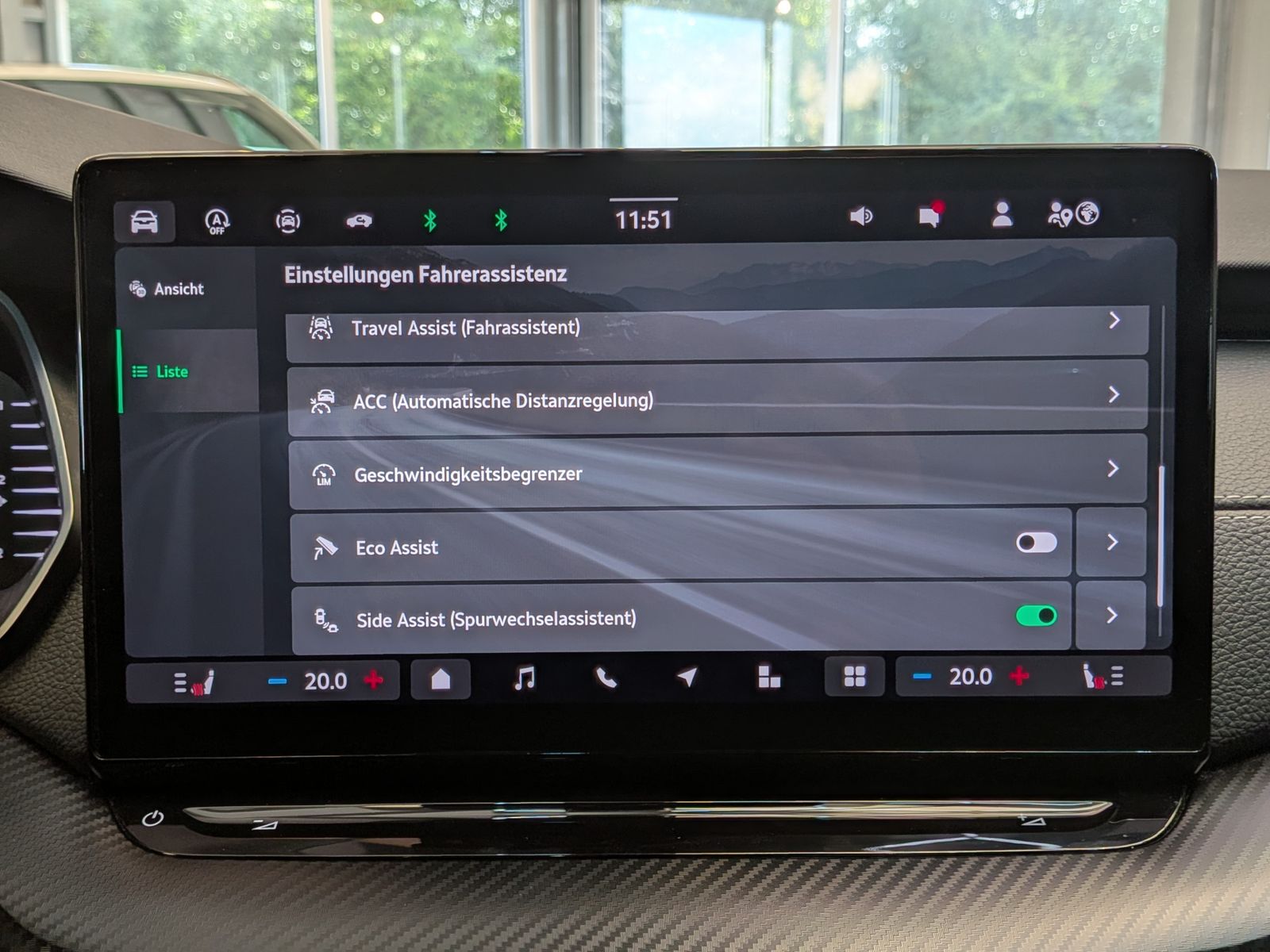 Fahrzeugabbildung SKODA Octavia 1.5 TSI Sportline MATRIX PANO AHK 5J-Gar