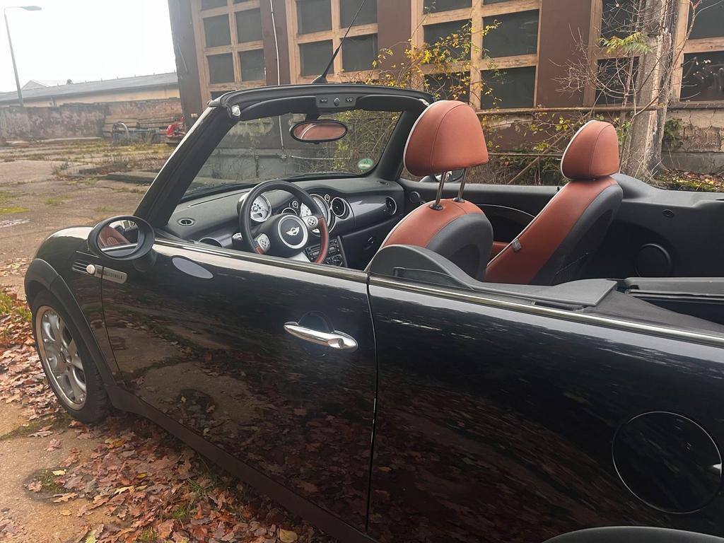 MINI Cooper Cabrio