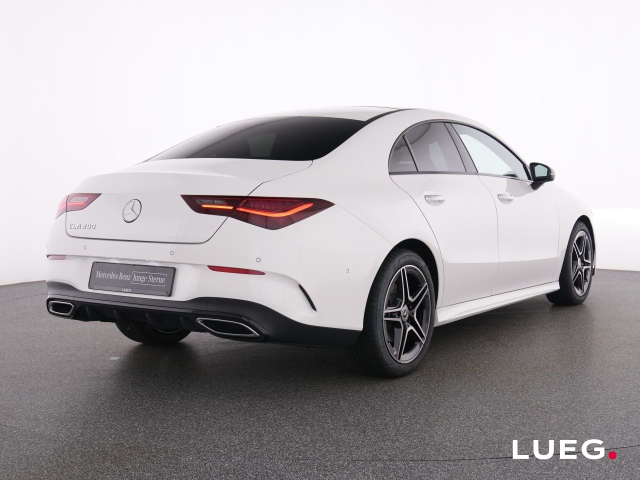 Mercedes-Benz CLA 200 AMG+NavPrem+LED+Pano+Night+Keyl+Ambi+RFK imagem 3