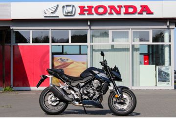 Honda CB750 Hornet e-Clutch *inkl. Zubehör