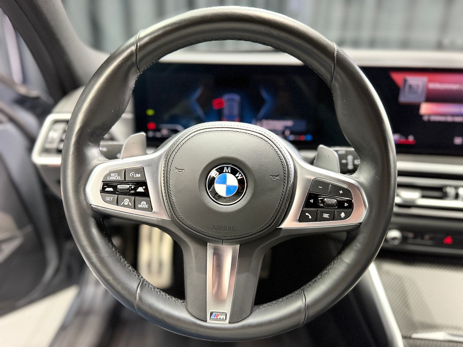 Fahrzeugabbildung BMW M340i Touring xDrive|M-SITZE|360°KAMERA|AHK|VOLL