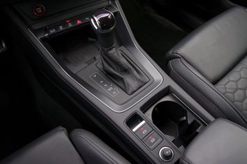 Audi RS Q3 Sportback quattro*RS-Sportsitze,AHK,Pano*