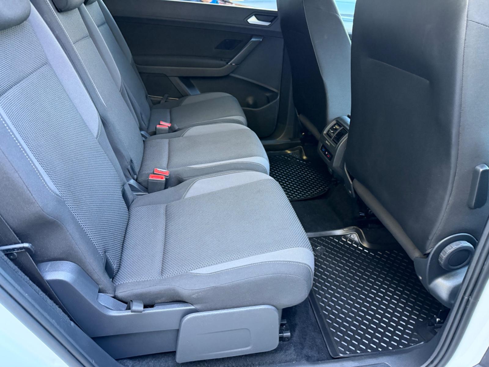 Volkswagen Touran Trendline/TEMPOMAT/SHZ/7 SITZER/AUTOMATIK