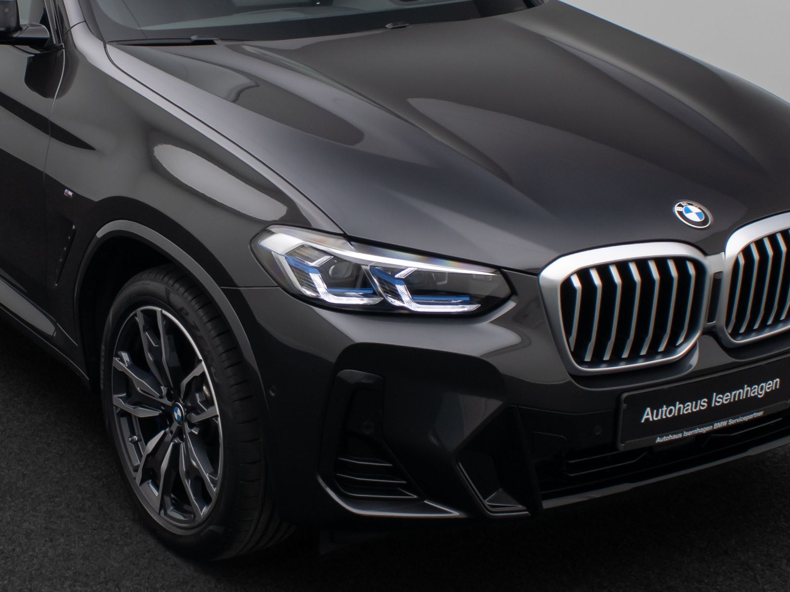 Fahrzeugabbildung BMW X3 xD30i MSport Kamera Laser HUD DAB HiFi 20Zoll