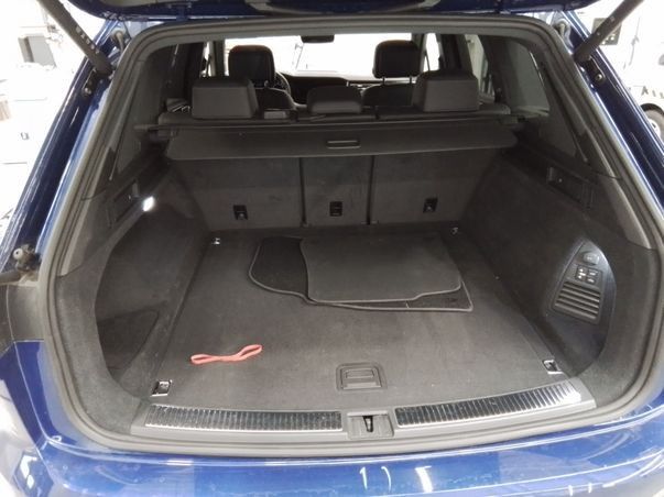 Touareg 3.0 TDI 4M R-LINE IQ.LIGHT+AHK+PANO+LUFT
