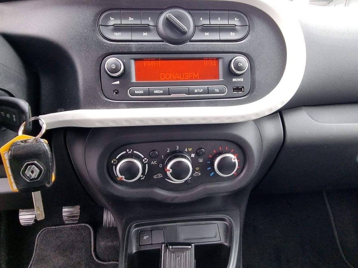 Fahrzeugabbildung Renault Twingo LIMITED SCe 75