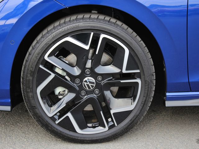 Golf VIII Variant 2,0 TSI 4Motion* R-Line*AHK