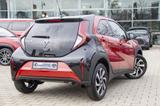 Toyota Aygo X Team D - Toyota Aygo (X) mit Benzin-Antrieb: Rot