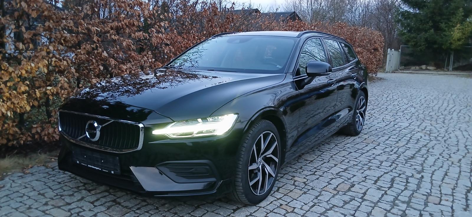 Volvo V60 Kombi Momentum AWD