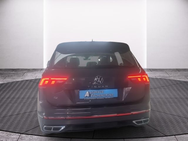 Fahrzeugabbildung Volkswagen Tiguan 1.5 TSI DSG R-Line NAV AHK KAMERA FRONTSC