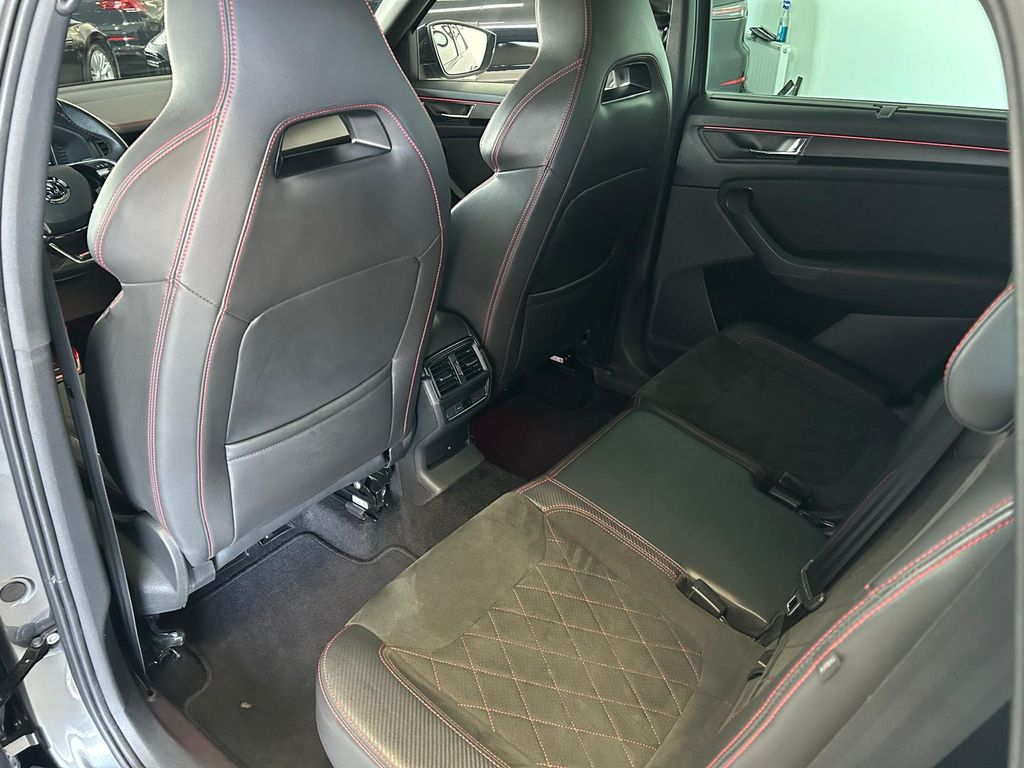 Skoda Kodiaq RS PANO*STH*360°*CANTON*AHK*MATRIX*7xSITZ