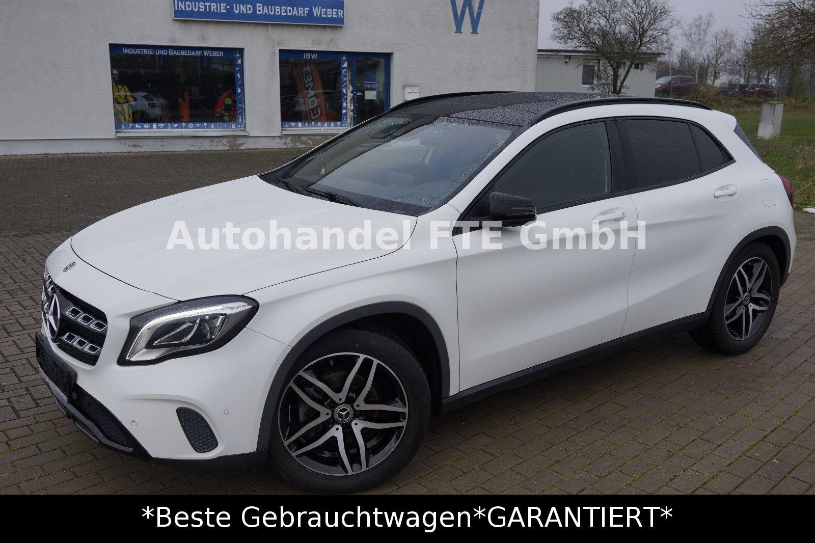 Mercedes-Benz GLA 180*Panorama*LED Scheinwer*KeylesGo*R-Kamera