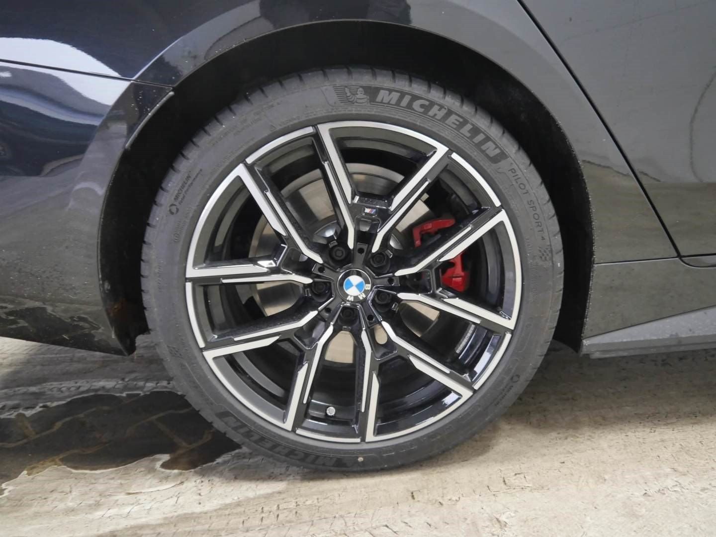 Fahrzeugabbildung BMW i4 M50 |Parking Assistant plus |Harman Kardon Su