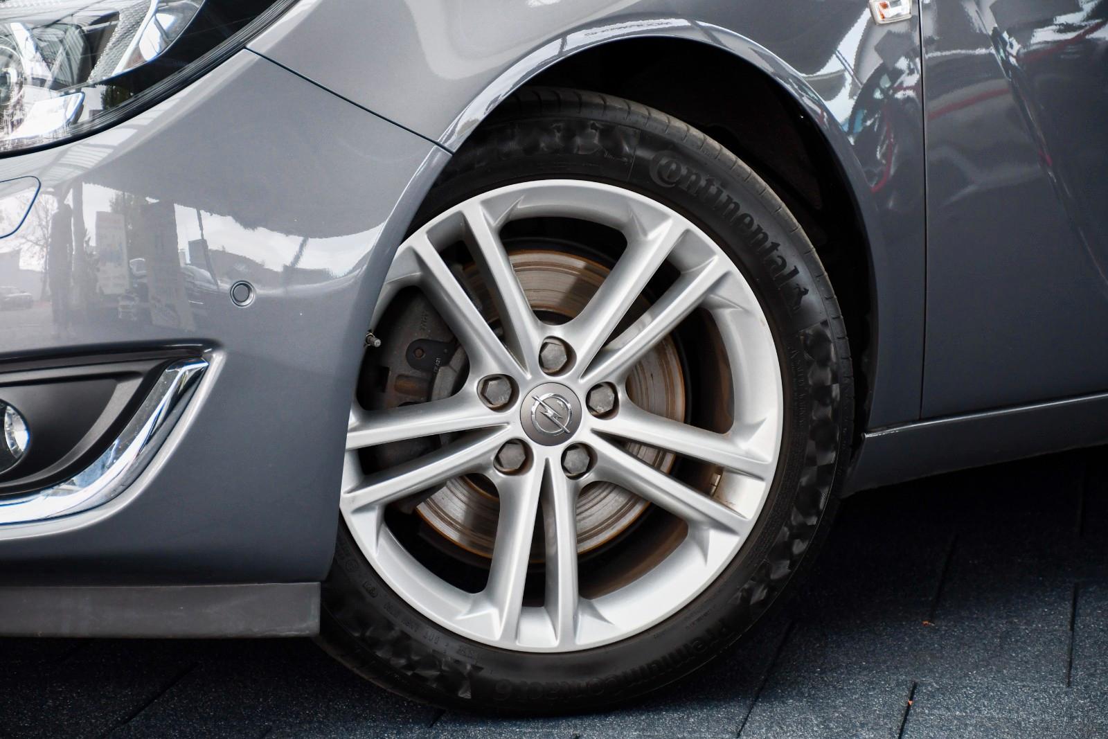 Opel Insignia A Sports Tourer Aut. OPC-Line Navi Cam