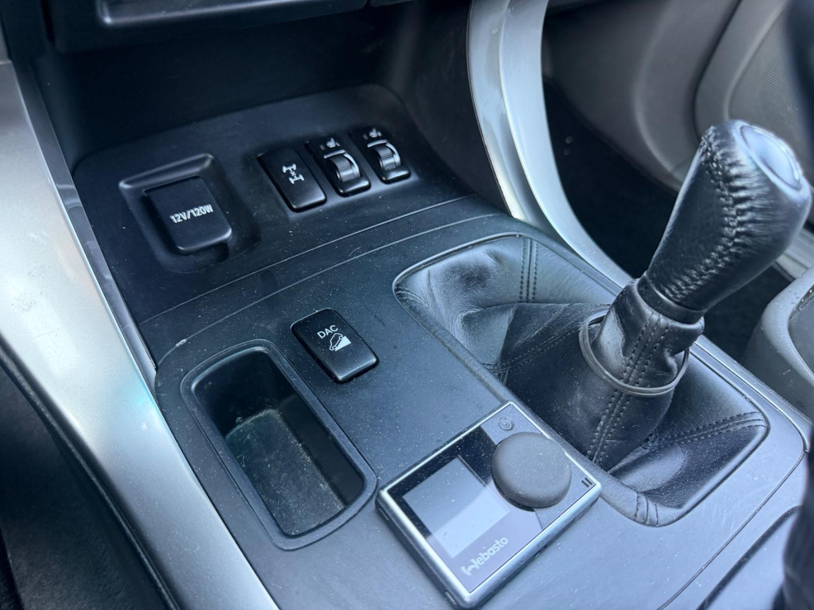 Toyota Land Cruiser 3.0 D-4D 166ch - 1 ère main - Carnet entretien - Ecran tactile - Pneus toutes saisons - Régulateur