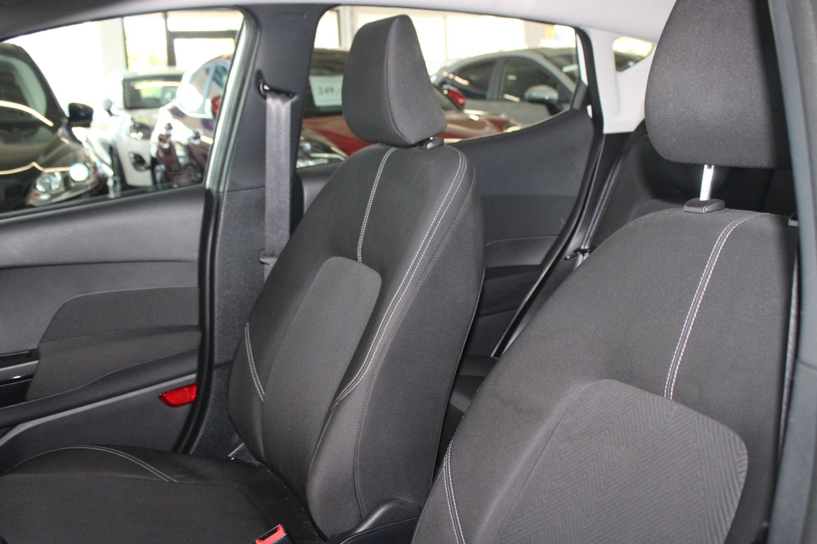 Fahrzeugabbildung Ford Fiesta Cool&Connect 5-trg KLIMA LED WinterPaket