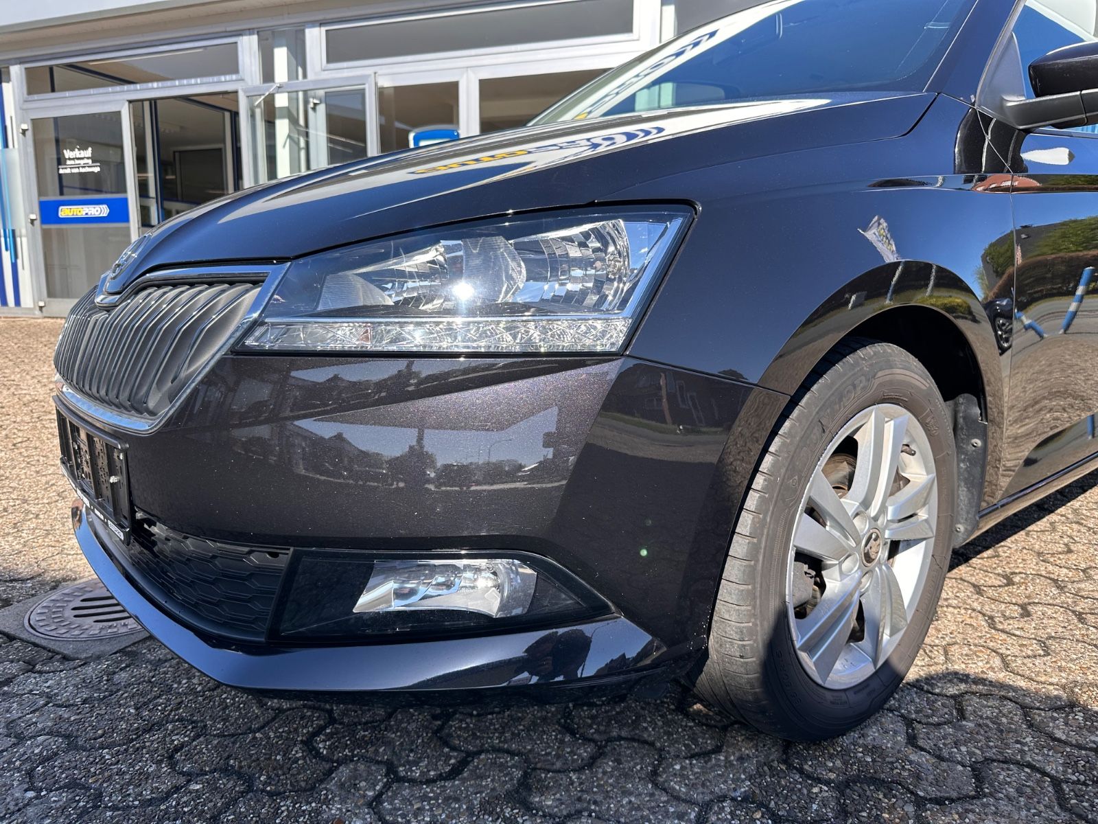 Fahrzeugabbildung SKODA Fabia Combi 1.0 TSI Ambition SHZG/PDC/BT/LM