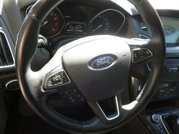Ford Focus - 8
