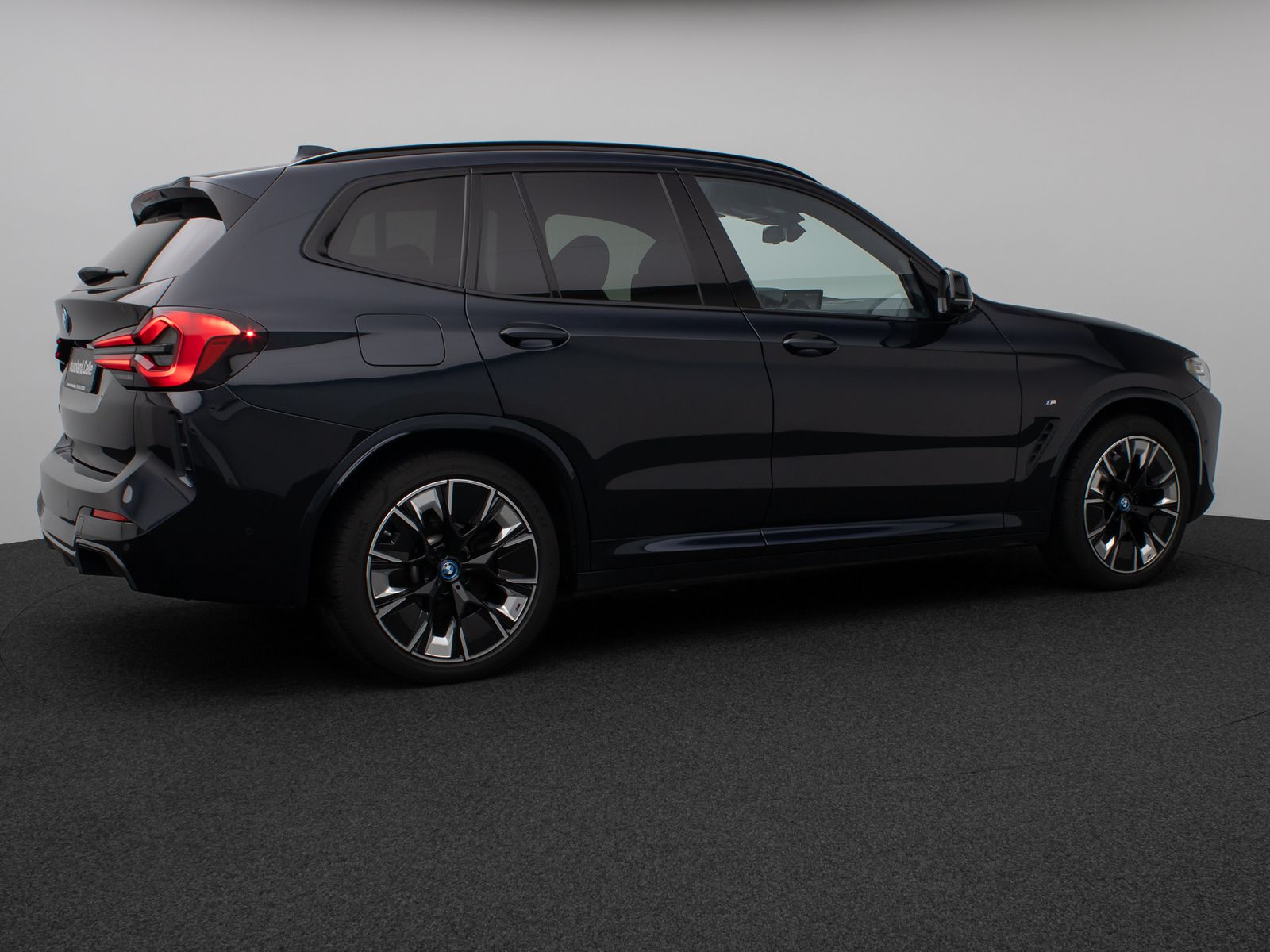 Fahrzeugabbildung BMW iX3 Impressive M Sport Panorama 360°HUD DAB H/K