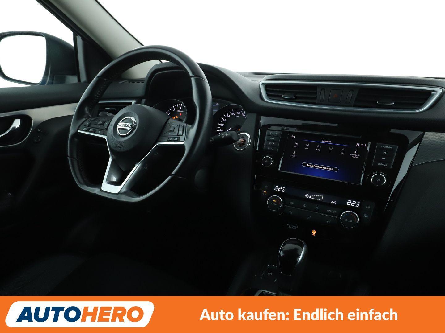 Nissan Qashqai 1.3 DIG-T N-Connecta Aut*NAVI*LED*TEMPO*