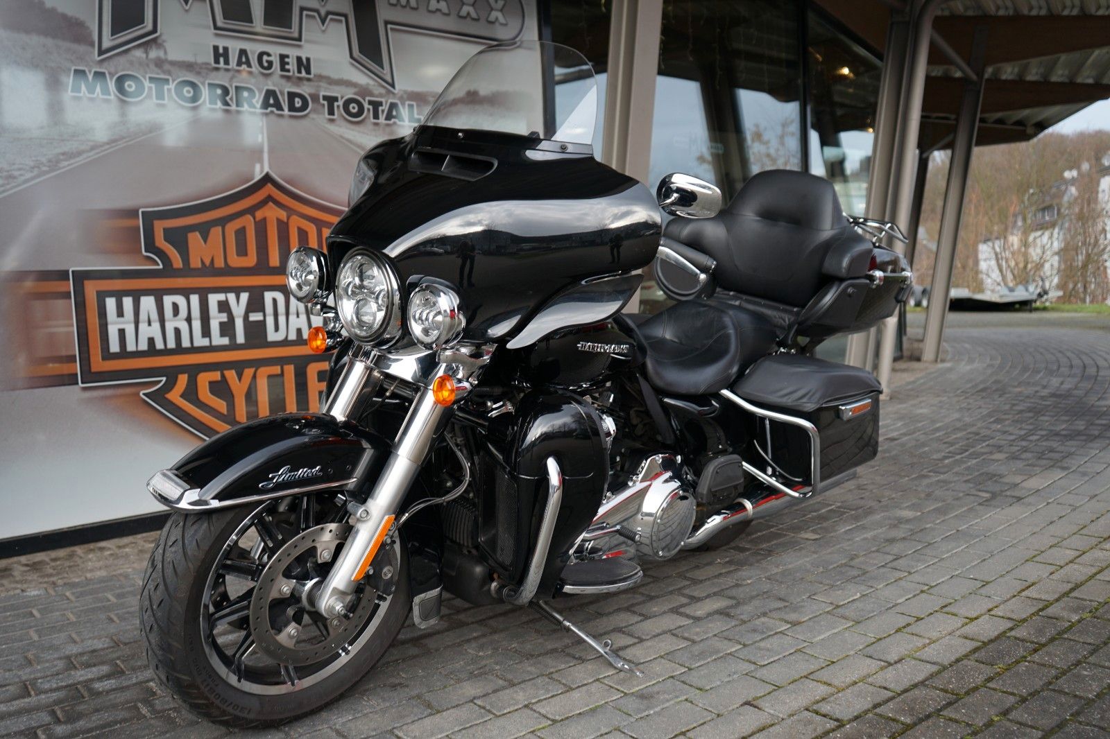 Fahrzeugabbildung Harley-Davidson FLHTKL Ultra Limited Low # 5HD1 # Screamin Eagle