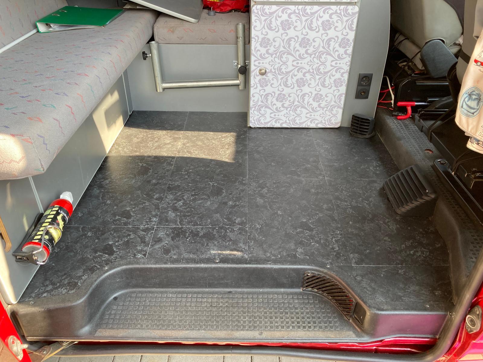 Volkswagen T4 5-Sitzer & Wohnmobil