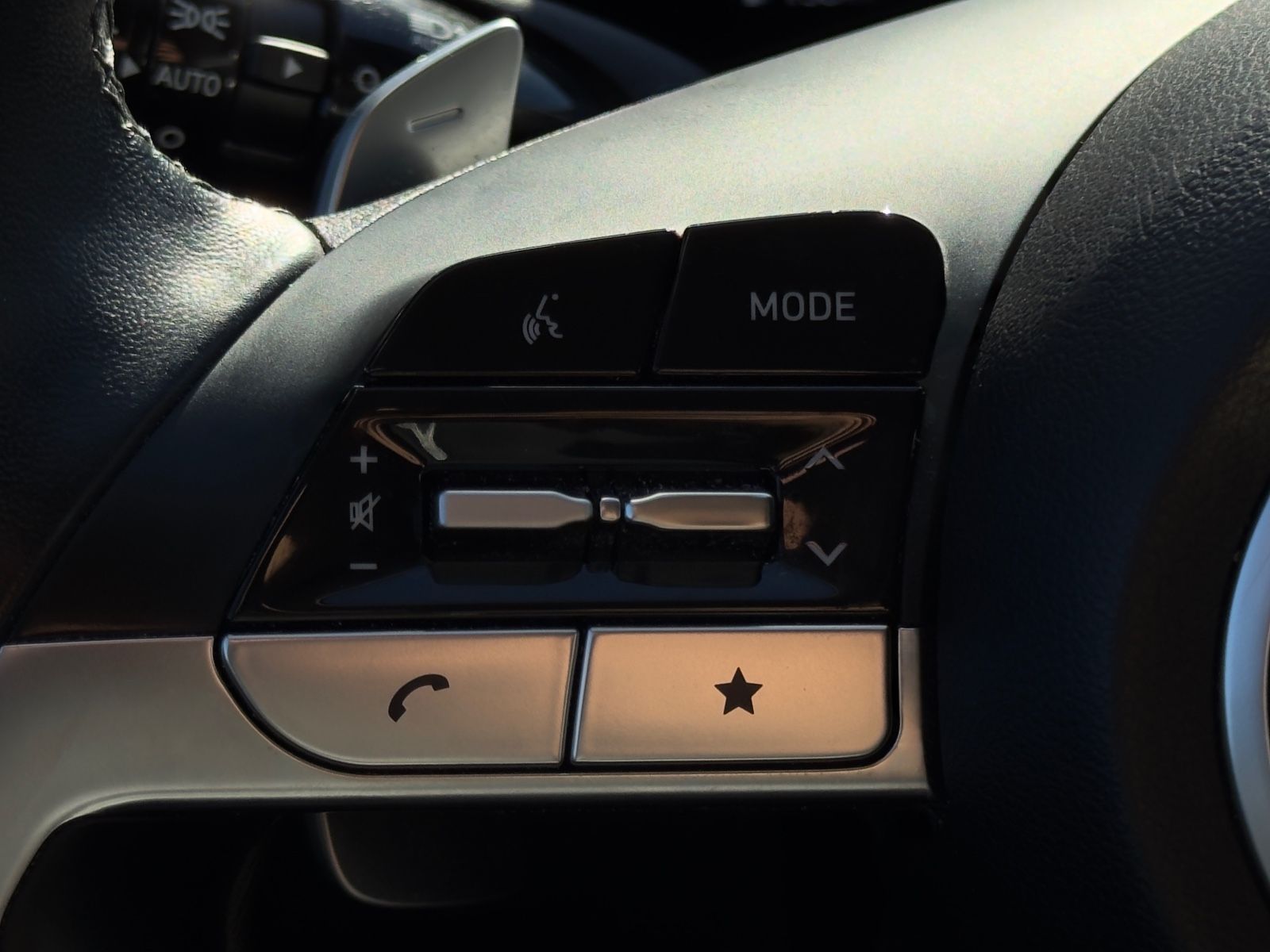 Fahrzeugabbildung Hyundai Tucson 1.6 T-GDI Prime PHEV 4WD Pano KRELL 360°