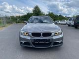 BMW 318d Touring"NAVIGATION"PANORAMA"KLIMA" - BMW 318 aus 2010: 318d