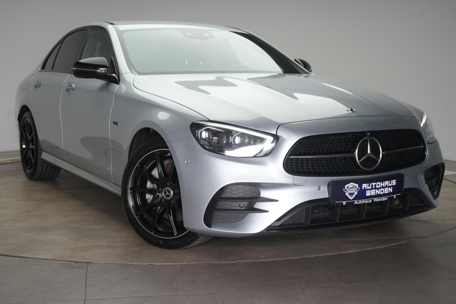 Mercedes-Benz E 300 d 4Matic 9G-Tronic Night AMG Distronic Kam foto 1