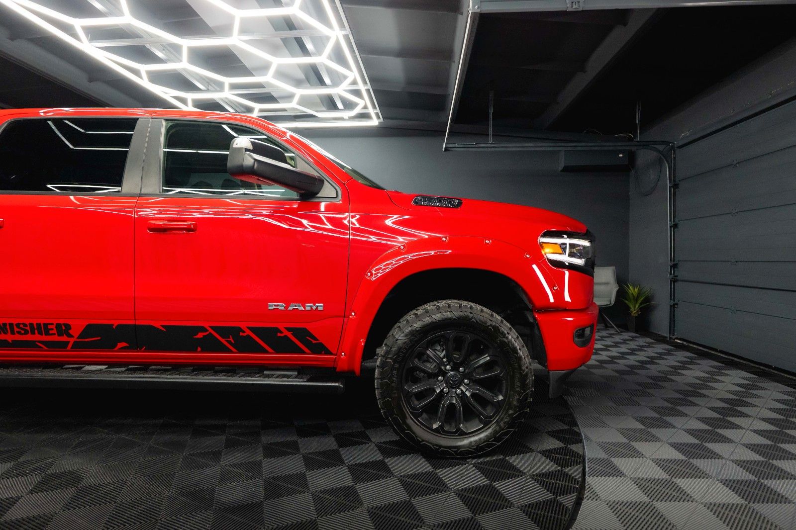 Fahrzeugabbildung Dodge RAM 5.7 V8 HEMI 4x4 RED DEVIL LONGBED Offroad