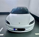 Tesla Model 3 Hinterradantrieb RWD Premium Premium - Tesla Model 3 in Wiesbaden