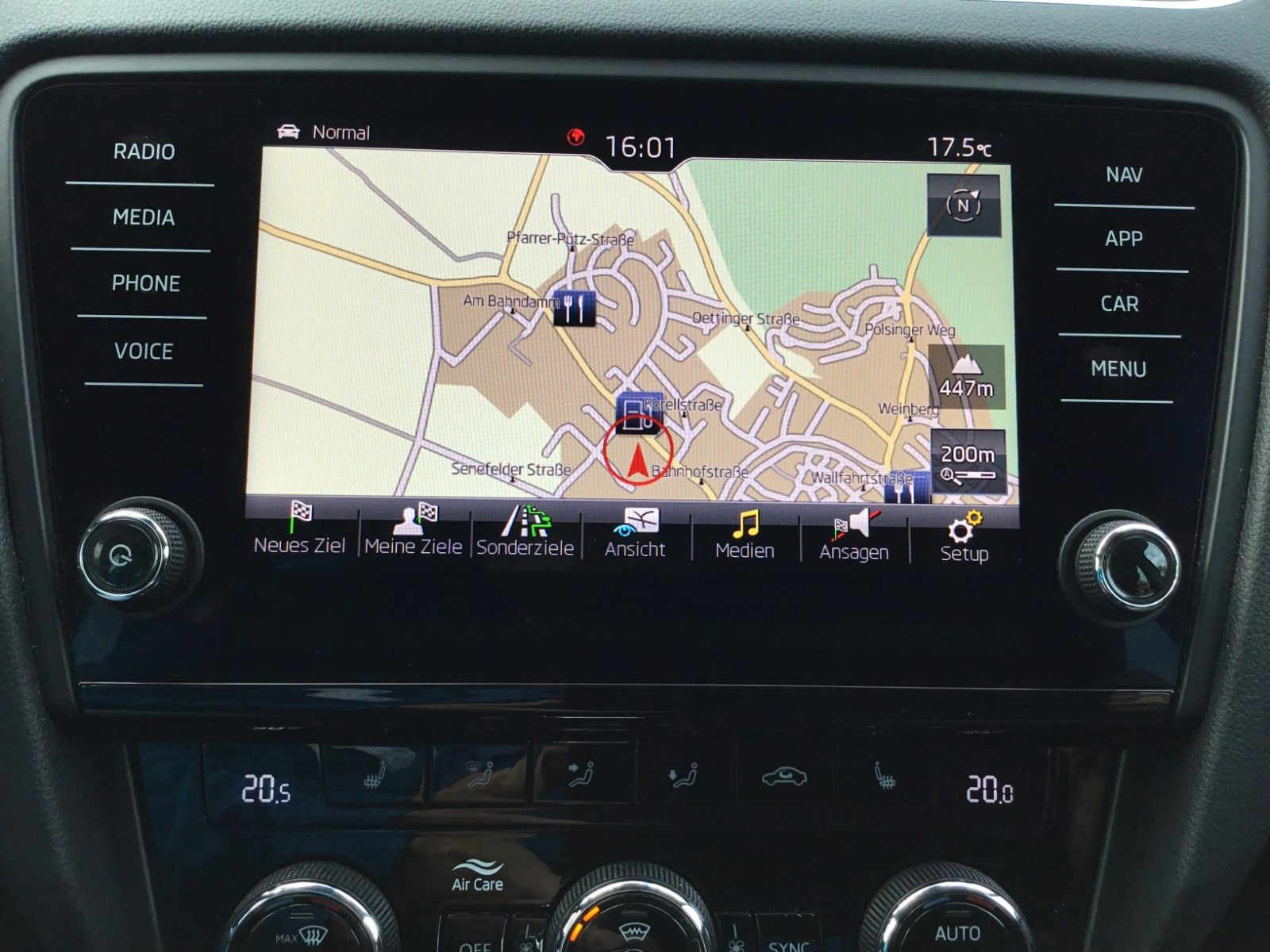 Fahrzeugabbildung SKODA Octavia 2.0 TSI DSG 4x4 Style Combi+AHK+Kamera