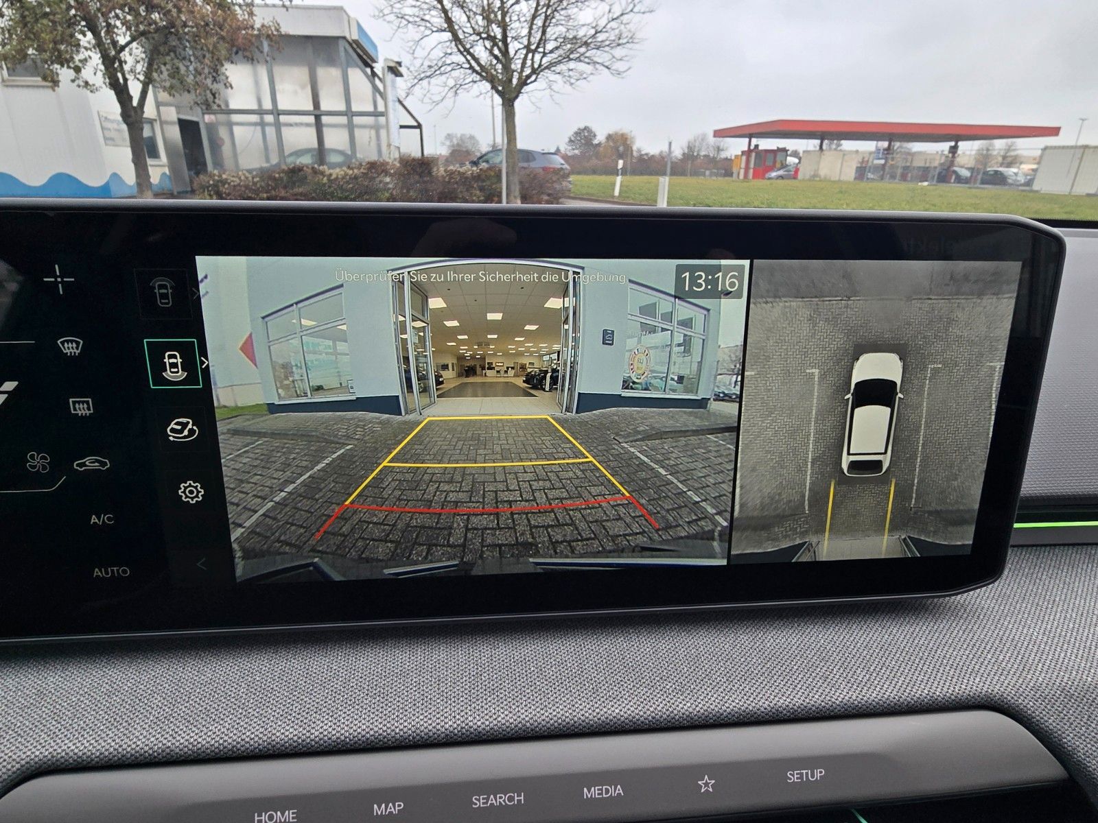 Fahrzeugabbildung Kia EV4 81 FWD EARTH UP TE WIC DWP DE SD