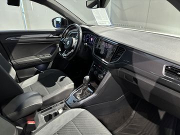 Fotografie 5 des VW T-Roc 1.5 TSI ACT OPF DSG Sport R-Line
