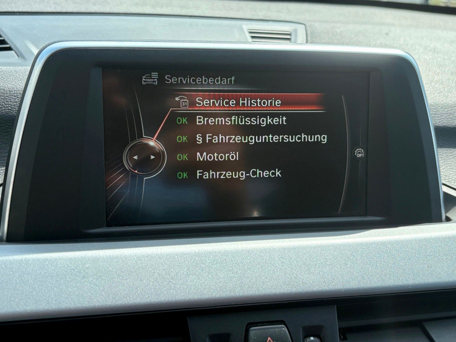 Fahrzeugabbildung BMW X1 xDrive18d Aut. Navi M SPORTLENKRAD Scheckheft