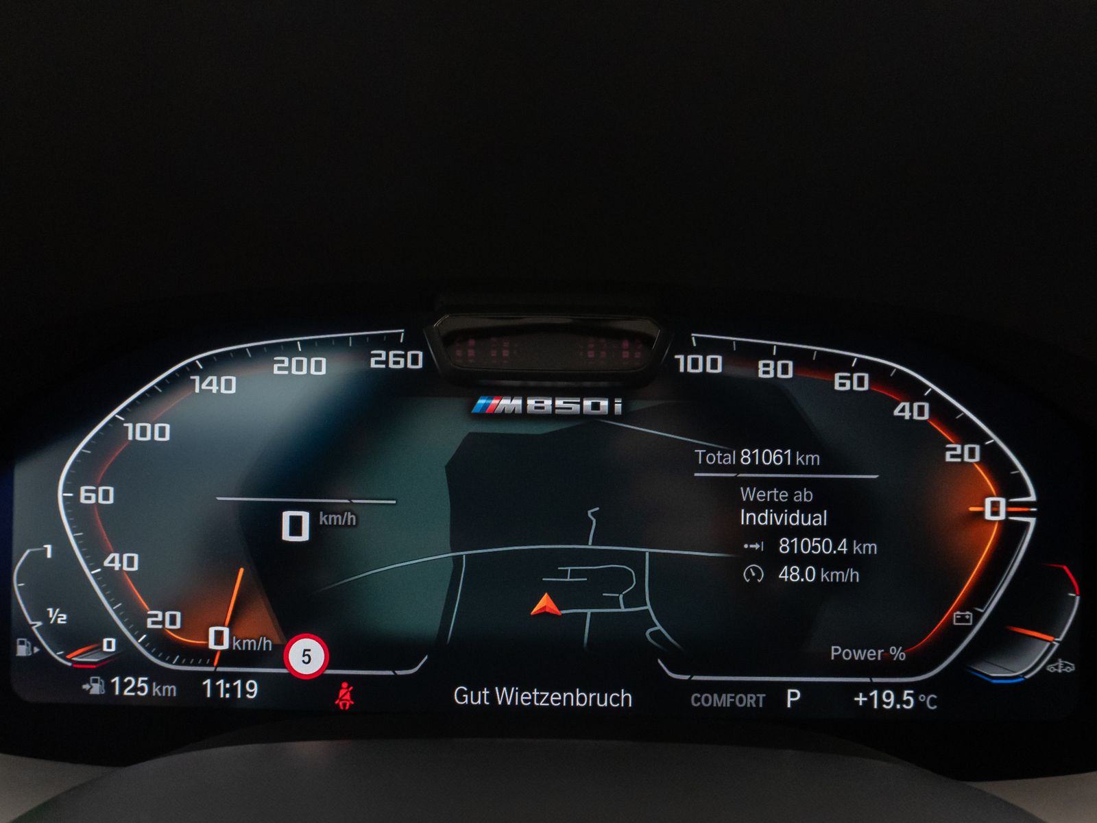 Fahrzeugabbildung BMW M850i xD GranCoupé Panorama Laser H/K SoftCl 20"
