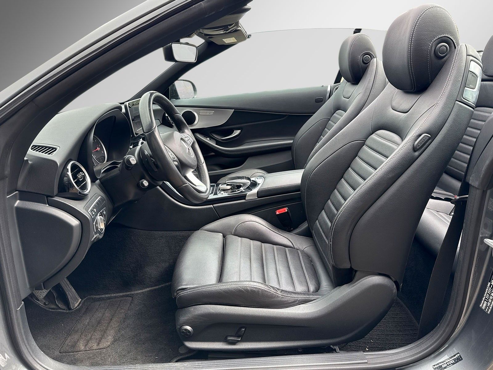 Fahrzeugabbildung Mercedes-Benz C 220d Cabrio*360*Vollleder*Keyless-Go*Ambiente