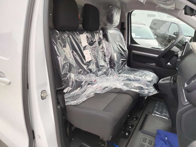 Peugeot Expert - Bild 9