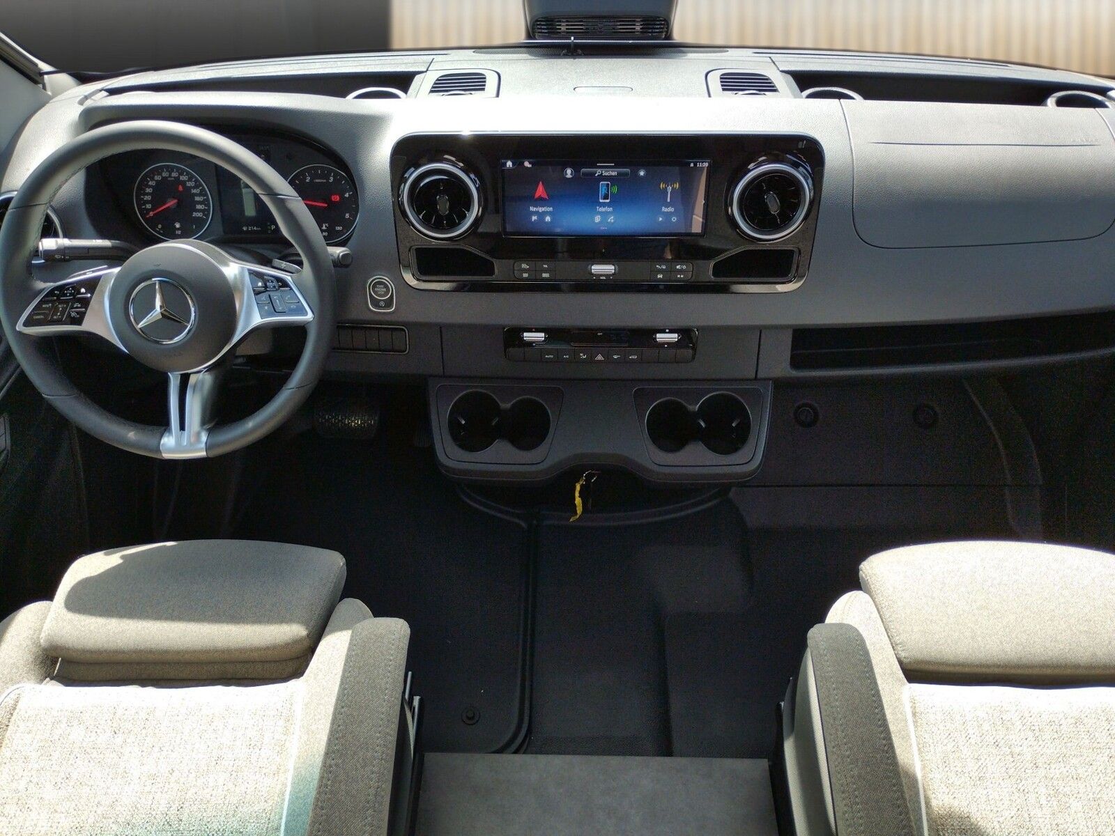 Fahrzeugabbildung Malibu Genius 641 LE Klimaautomatik, Radio DAB