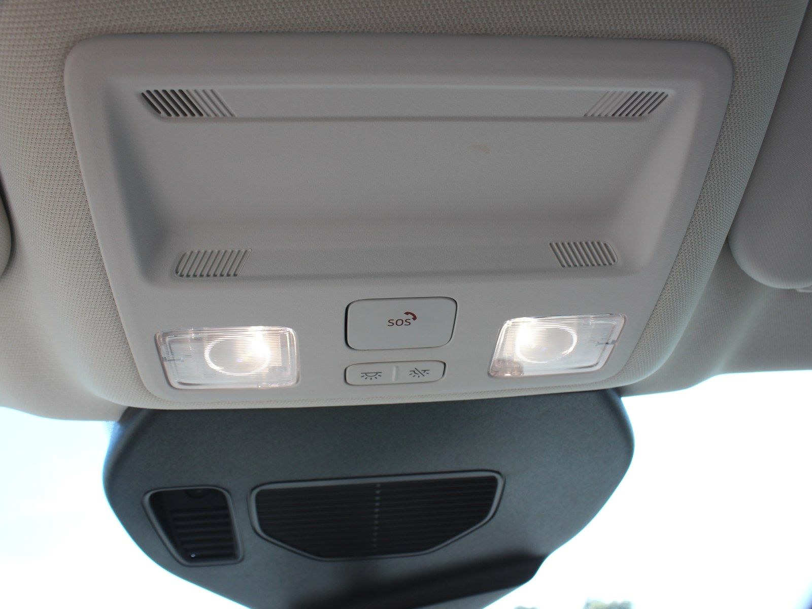 Fahrzeugabbildung Ford Kuga Plug-In Hybrid Cool & Connect 2,5 Duratec