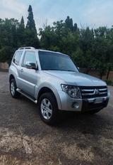 Mitsubishi Pajero 3.2 DI-D 160Cv Manuale - gebrauchte Mitsubishi Pajero aus dem Jahr 2007