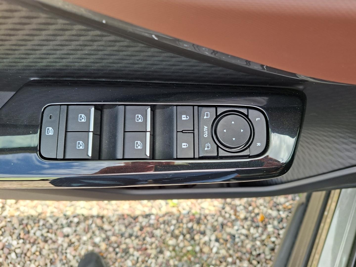 Suzuki e Vitara COMFORT+ 61KWH 2WD*Wärmepumpe/360° Kame