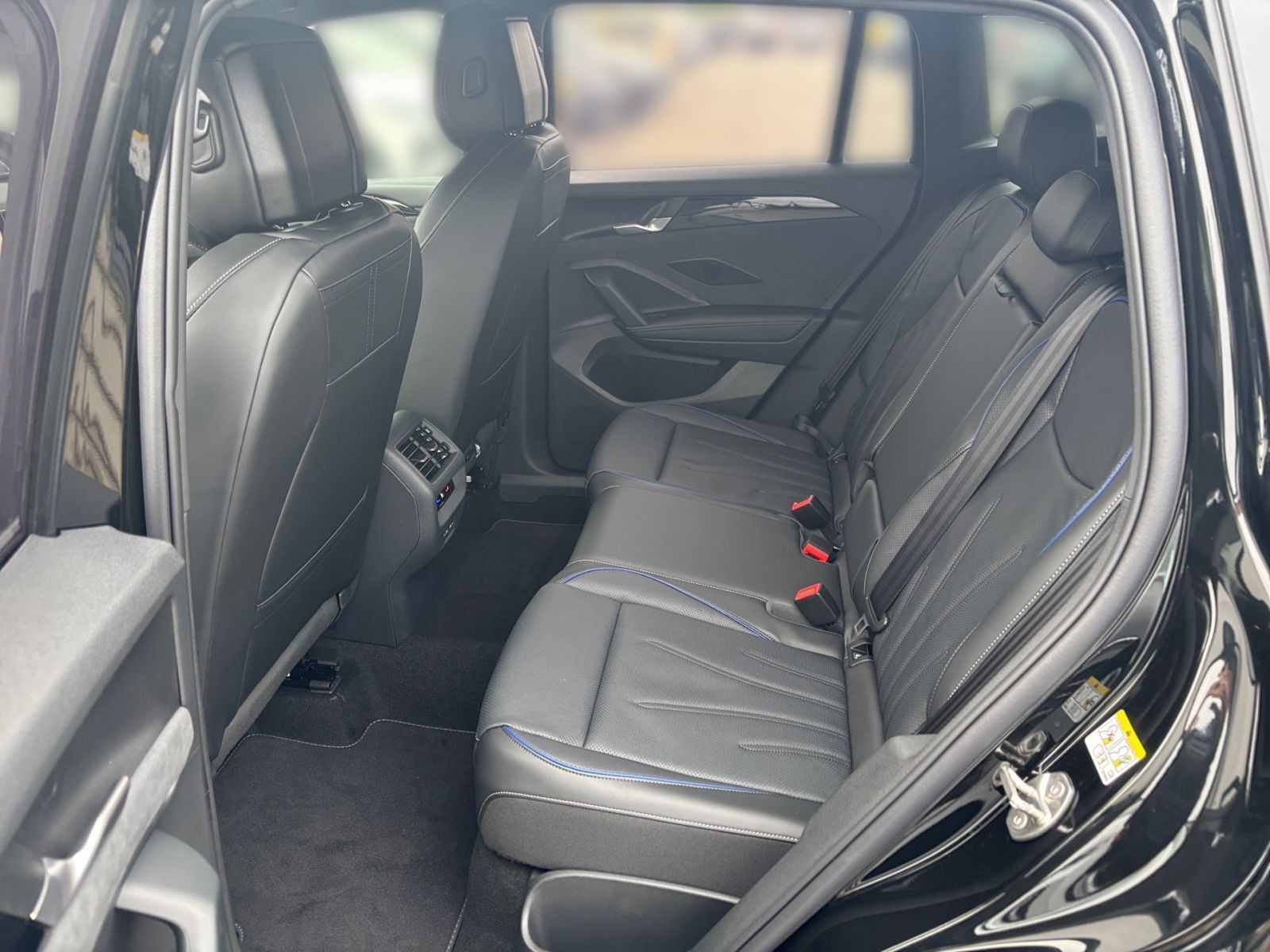 Volkswagen Tiguan - Bild 12