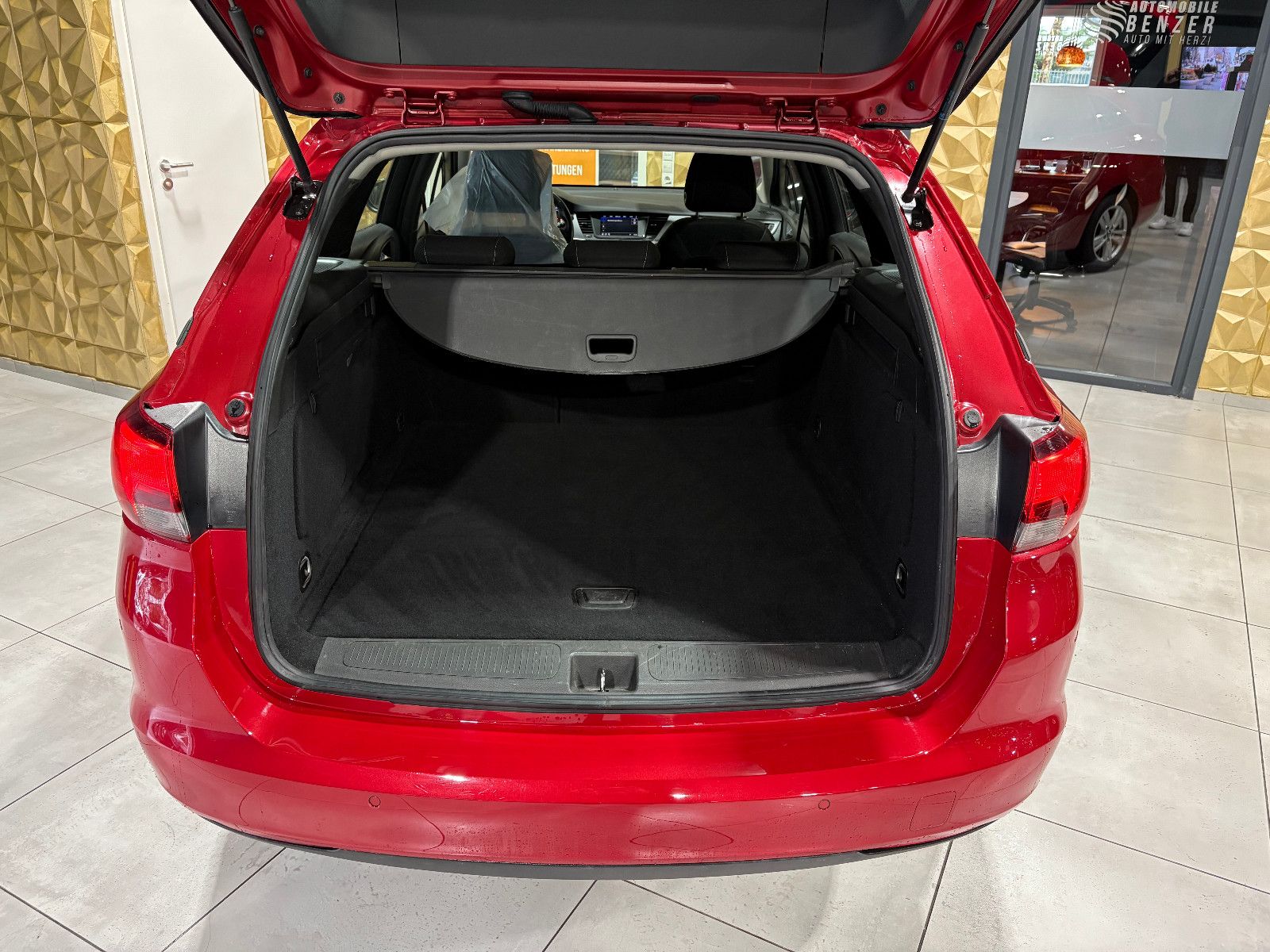 Fahrzeugabbildung Opel Astra K Sports Tourer Edition/APPLE-CAR/SHZ/KLIM