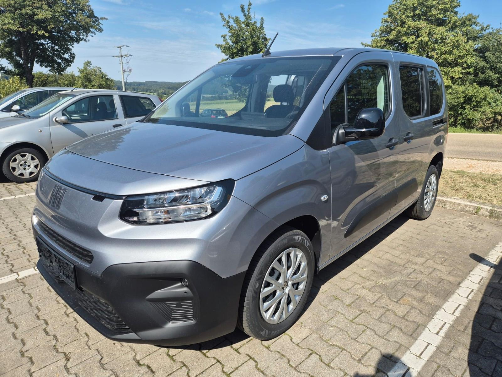 Fiat Doblò  COMBI  BlueHDi 1.5 L  collosseo grau