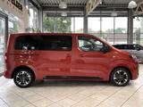 Opel Zafira Life Tourer M*PANO*LEDER*MASSAGE*AHK* - Opel Zafira Life in Essen